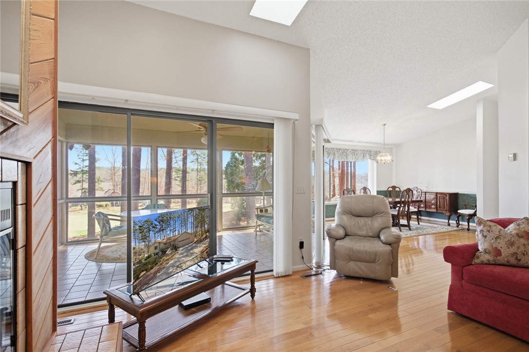 9 Quartermaster Drive