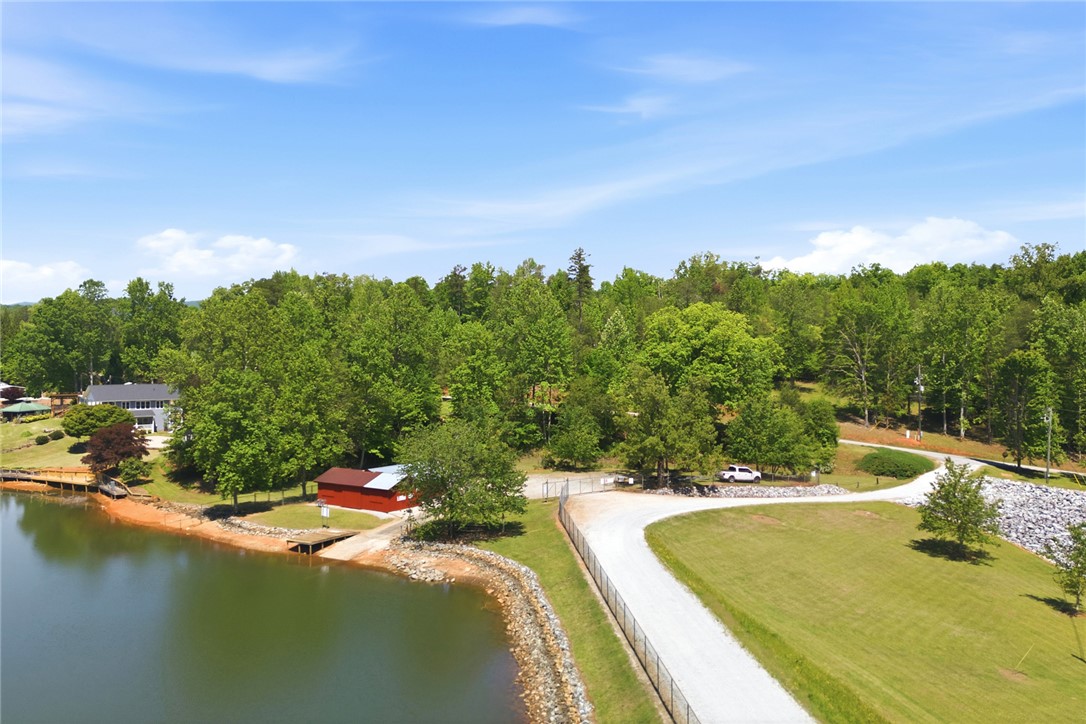 633 N Lake Drive