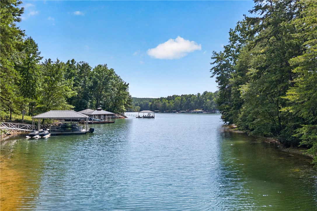 843 Little Bay Lane