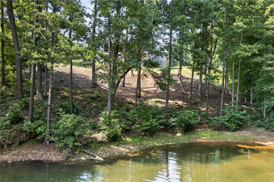 843 Little Bay Lane