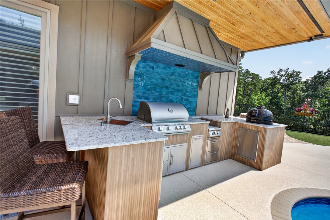 843 Little Bay Lane