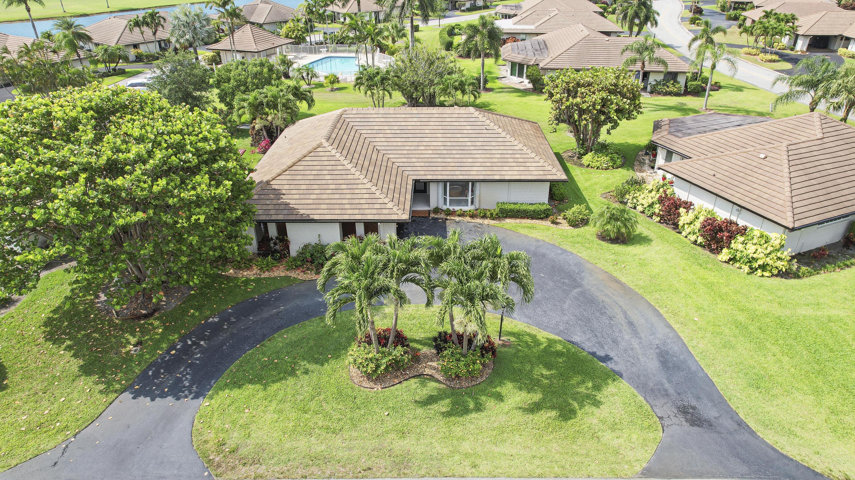 125 Clubhouse Boulevard