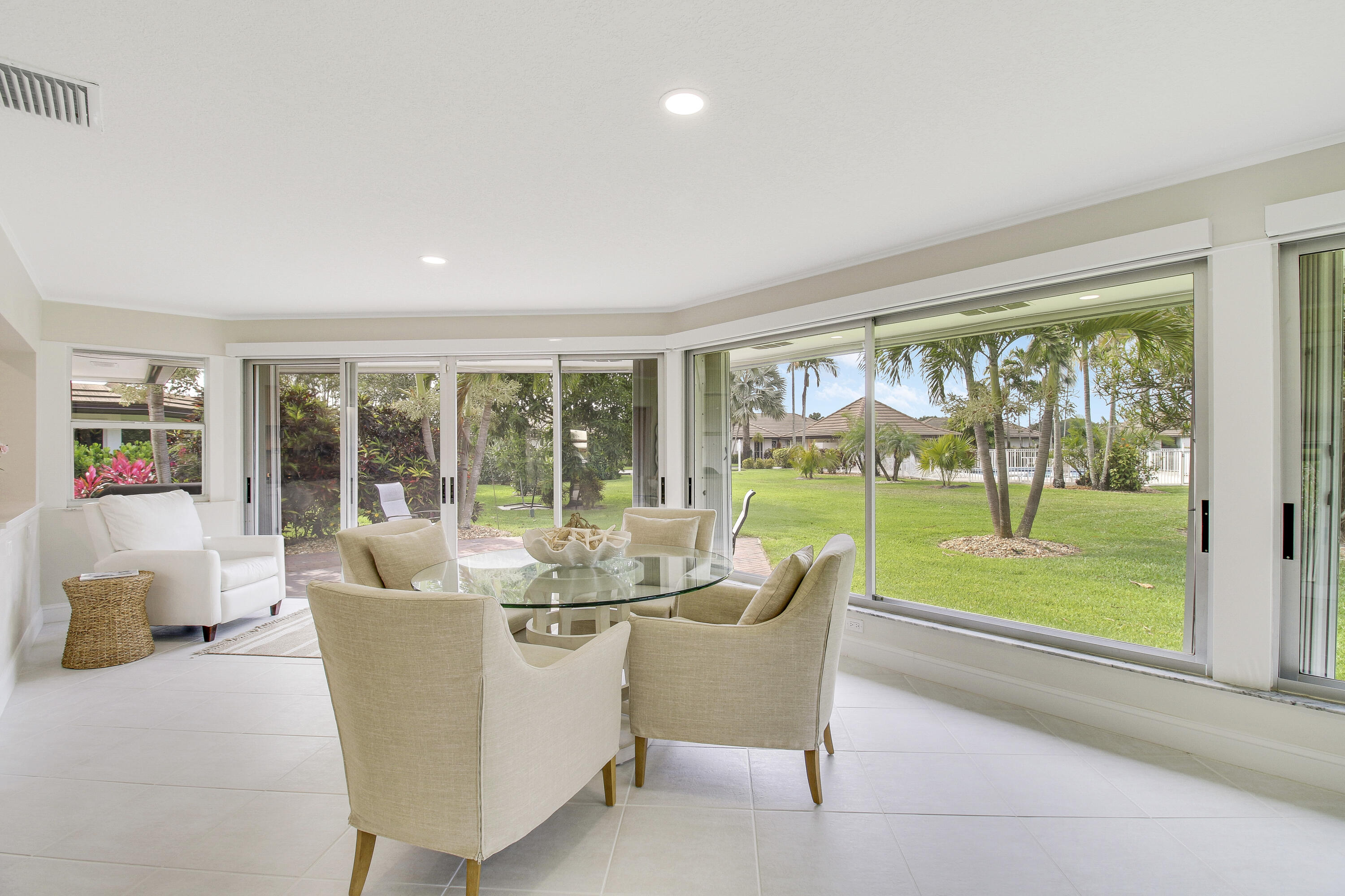 125 Clubhouse Boulevard