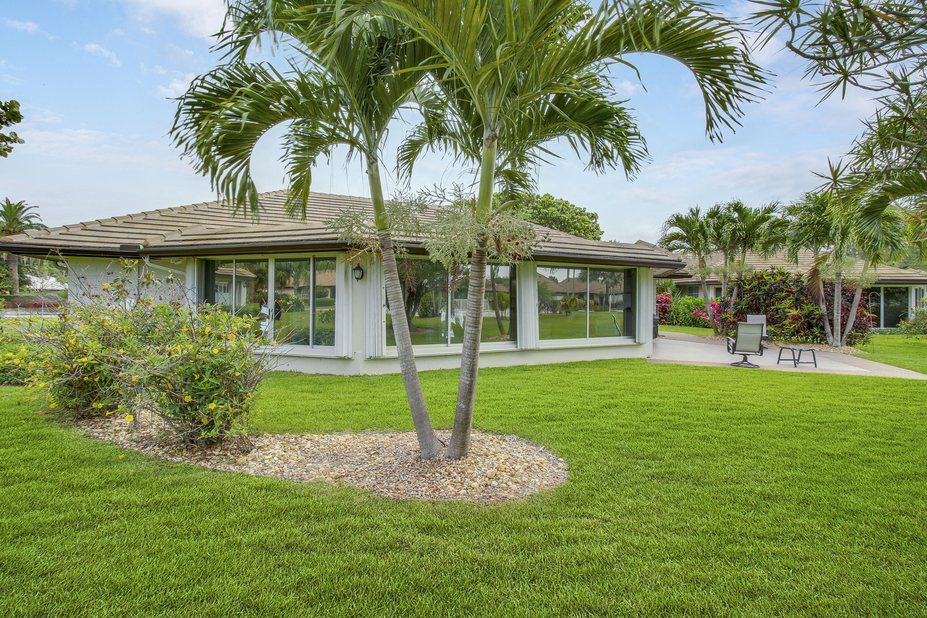 125 Clubhouse Boulevard