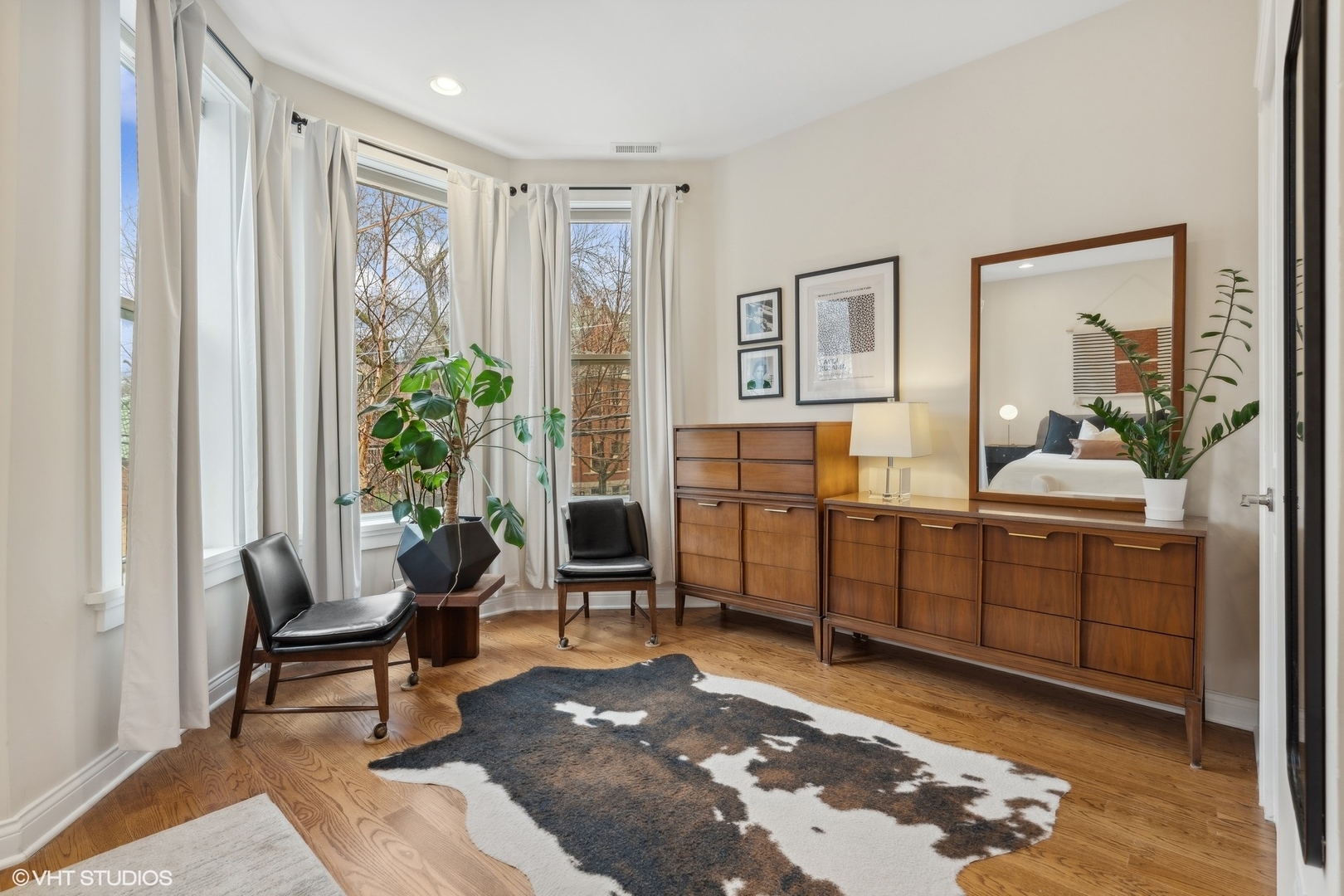 2616 N Whipple Street