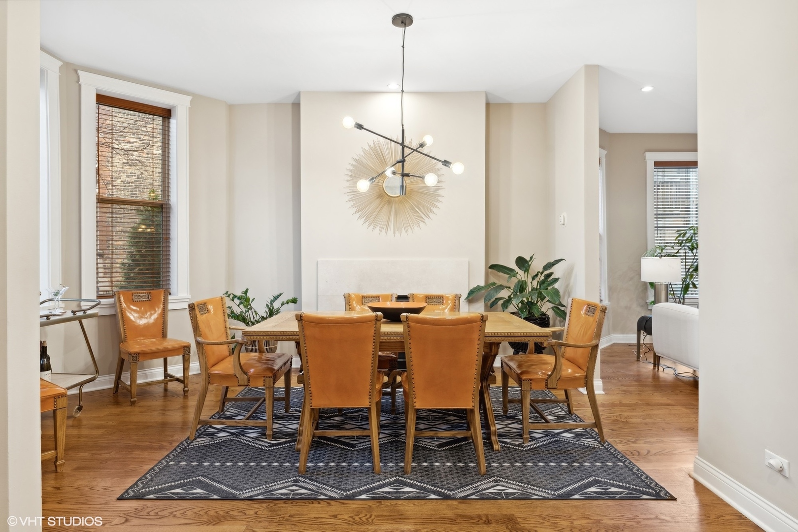 2616 N Whipple Street