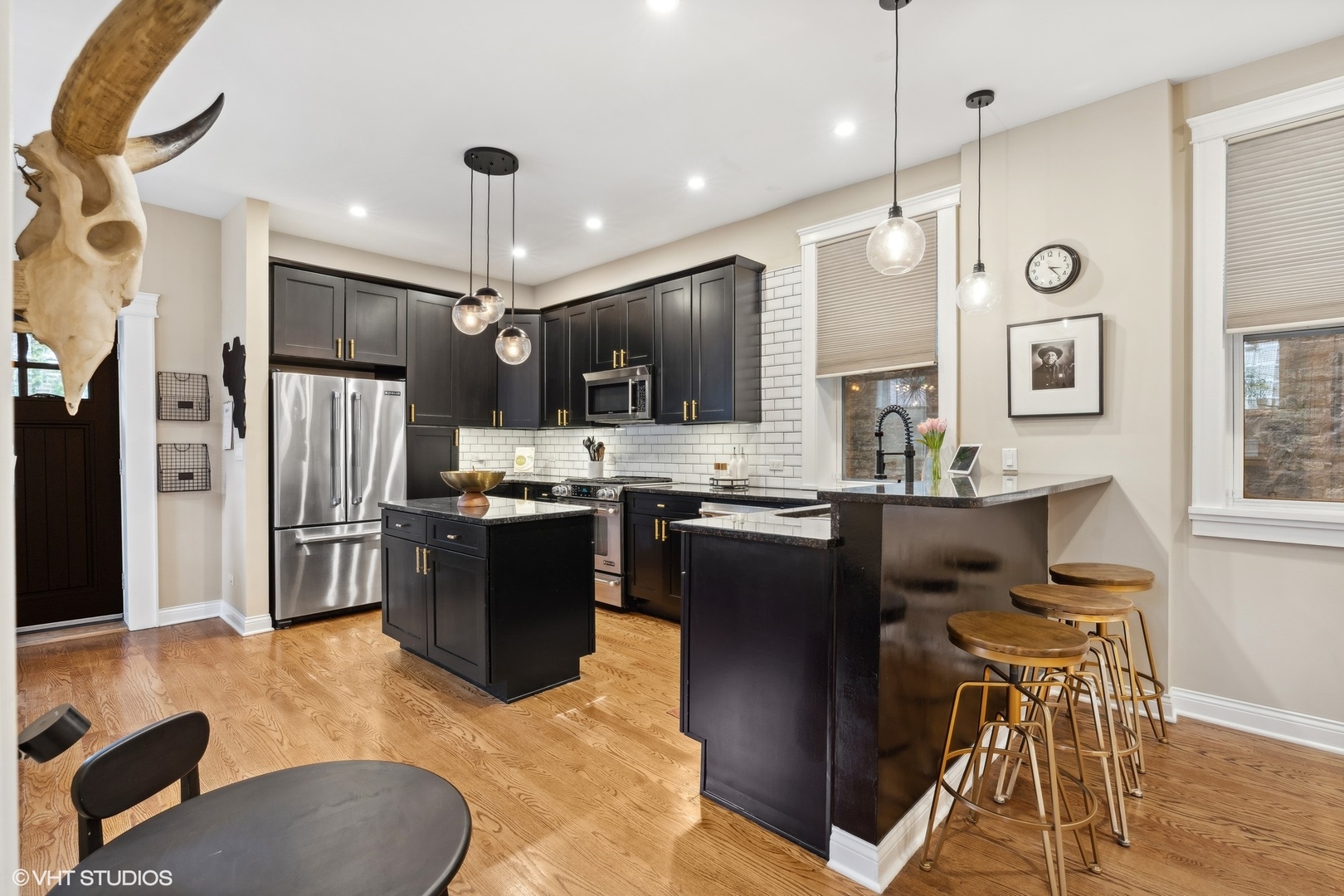 2616 N Whipple Street