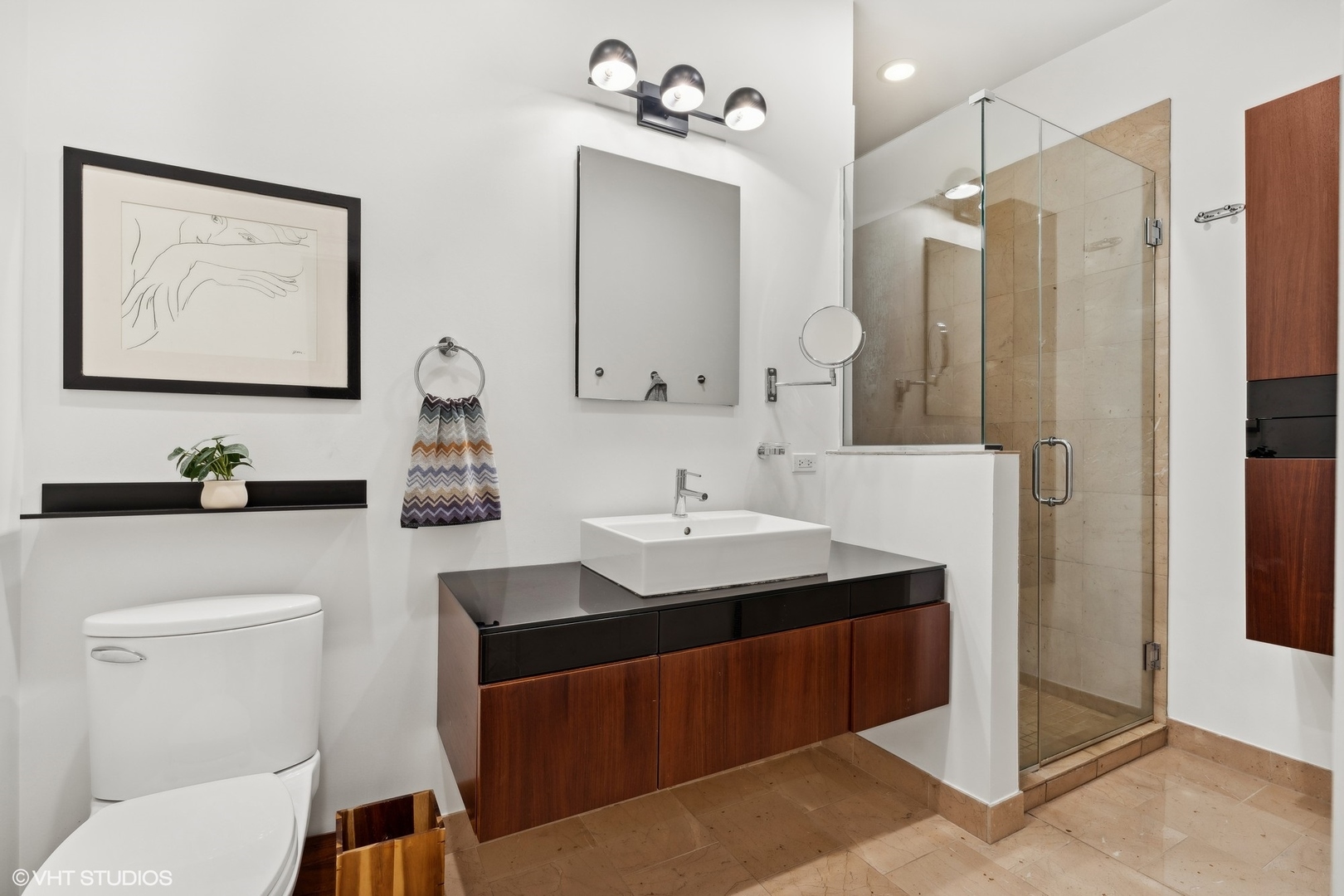 2616 N Whipple Street