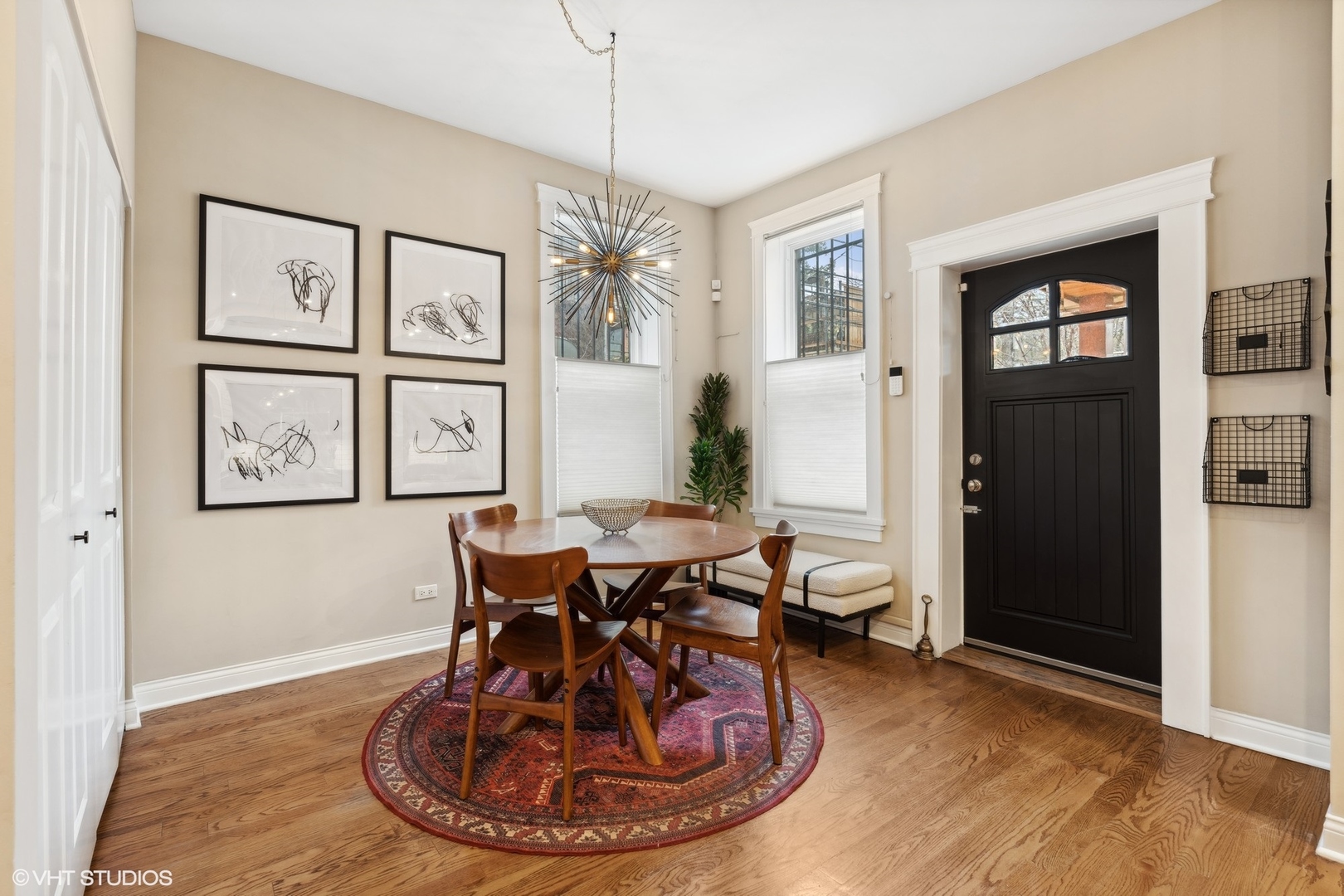 2616 N Whipple Street