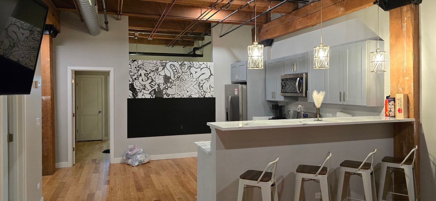 11 E Illinois Street Unit: 202