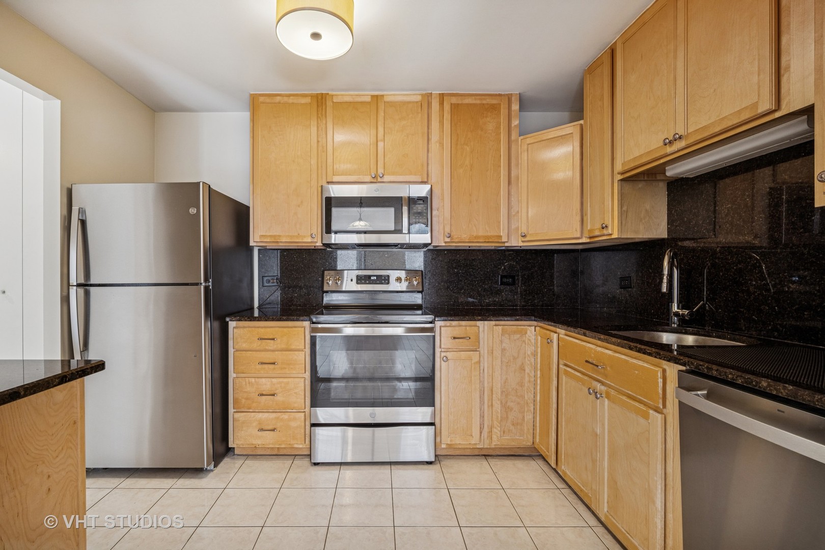 70 W Huron Street Unit: 606