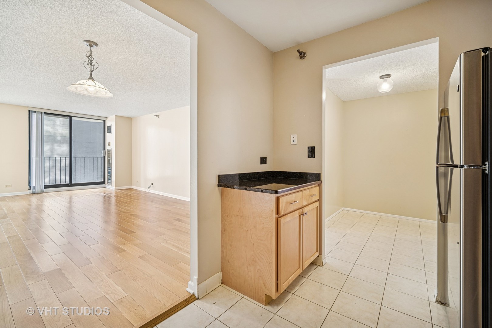 70 W Huron Street Unit: 606