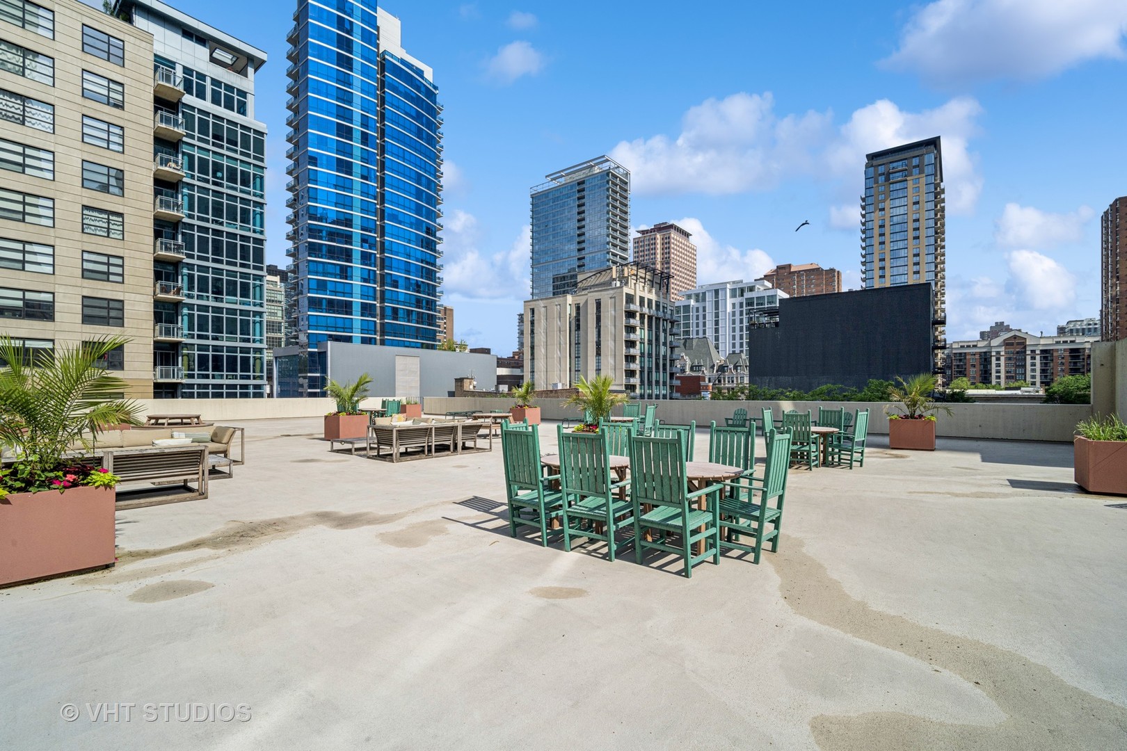 70 W Huron Street Unit: 606