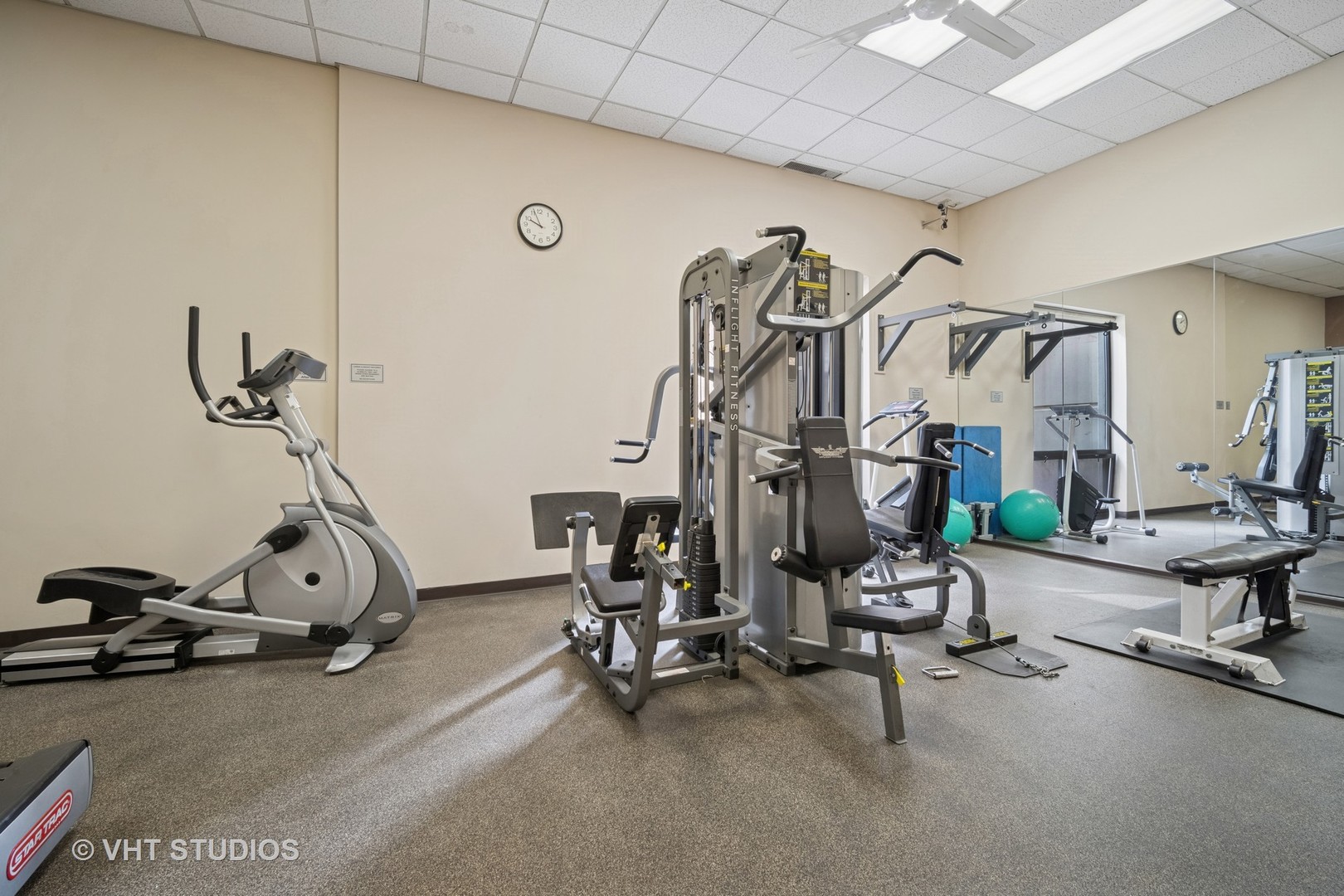 70 W Huron Street Unit: 606