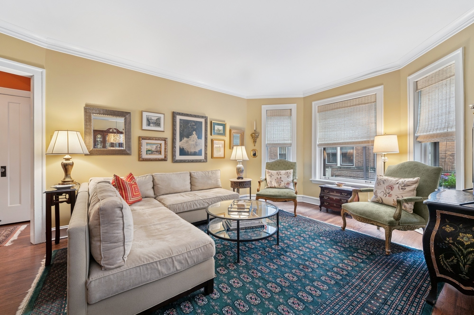 721 Hinman Avenue Unit: 1W