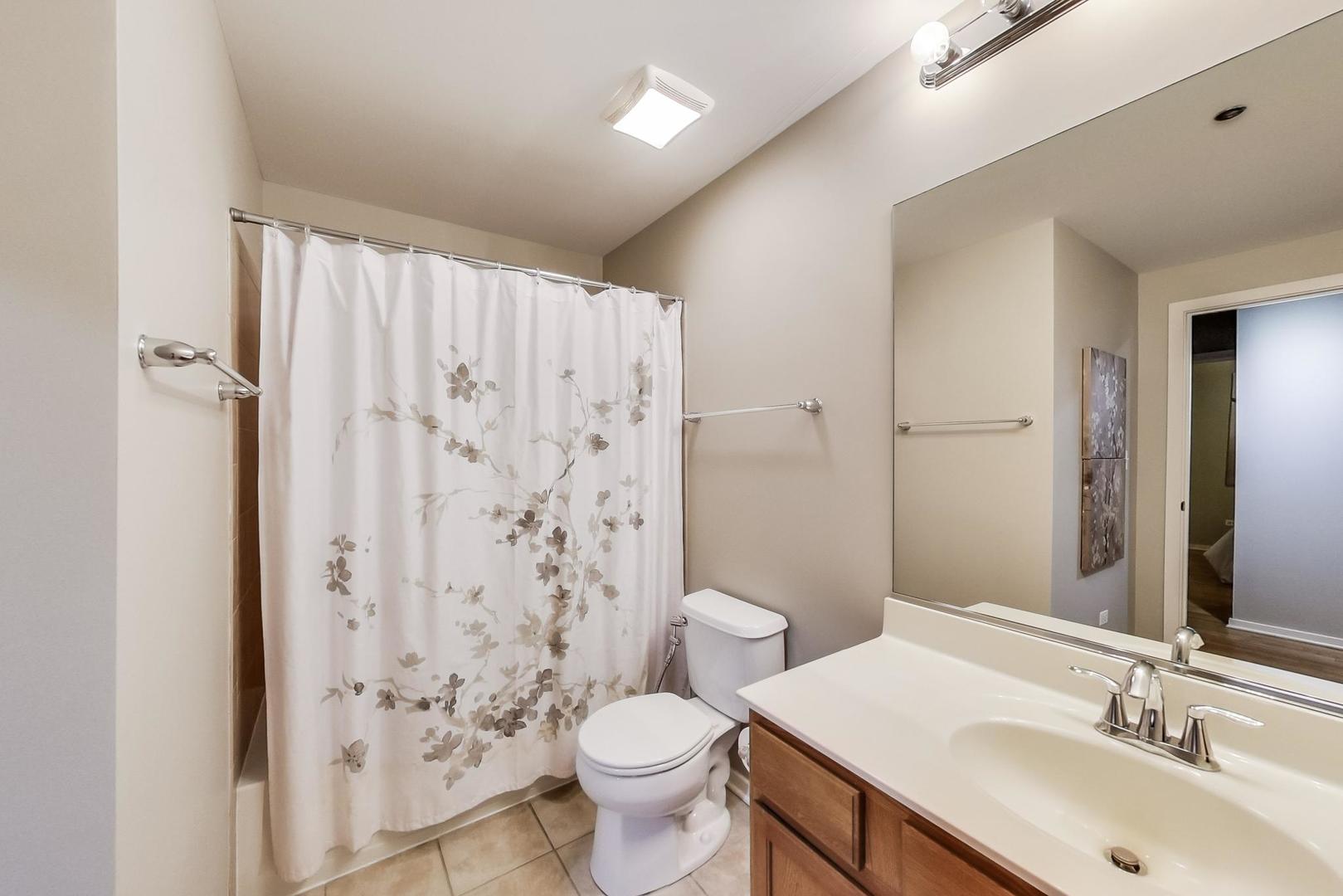 520 S STATE Street Unit: 616