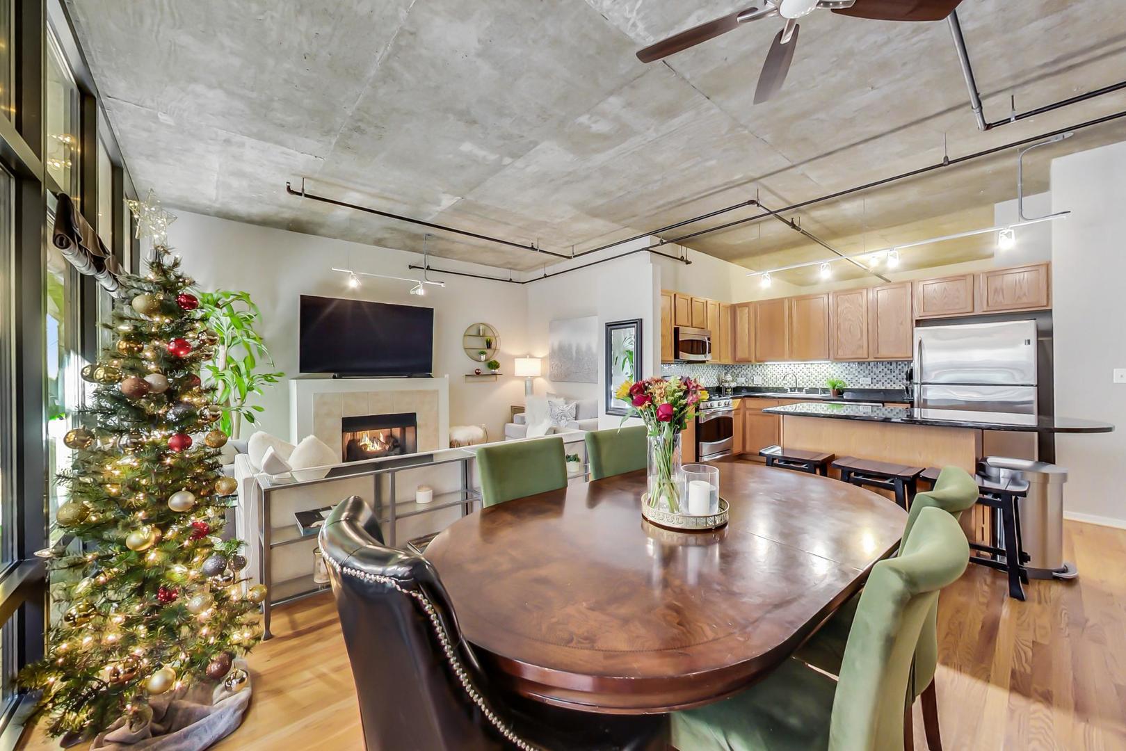 520 S STATE Street Unit: 616