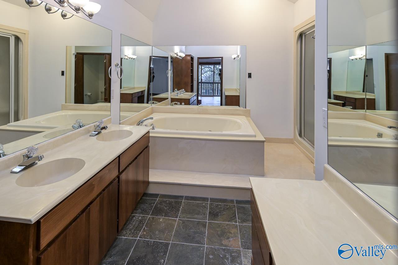 1421 Chandler Road SE