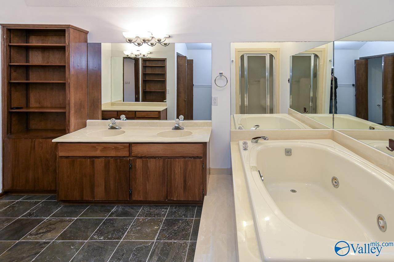 1421 Chandler Road SE