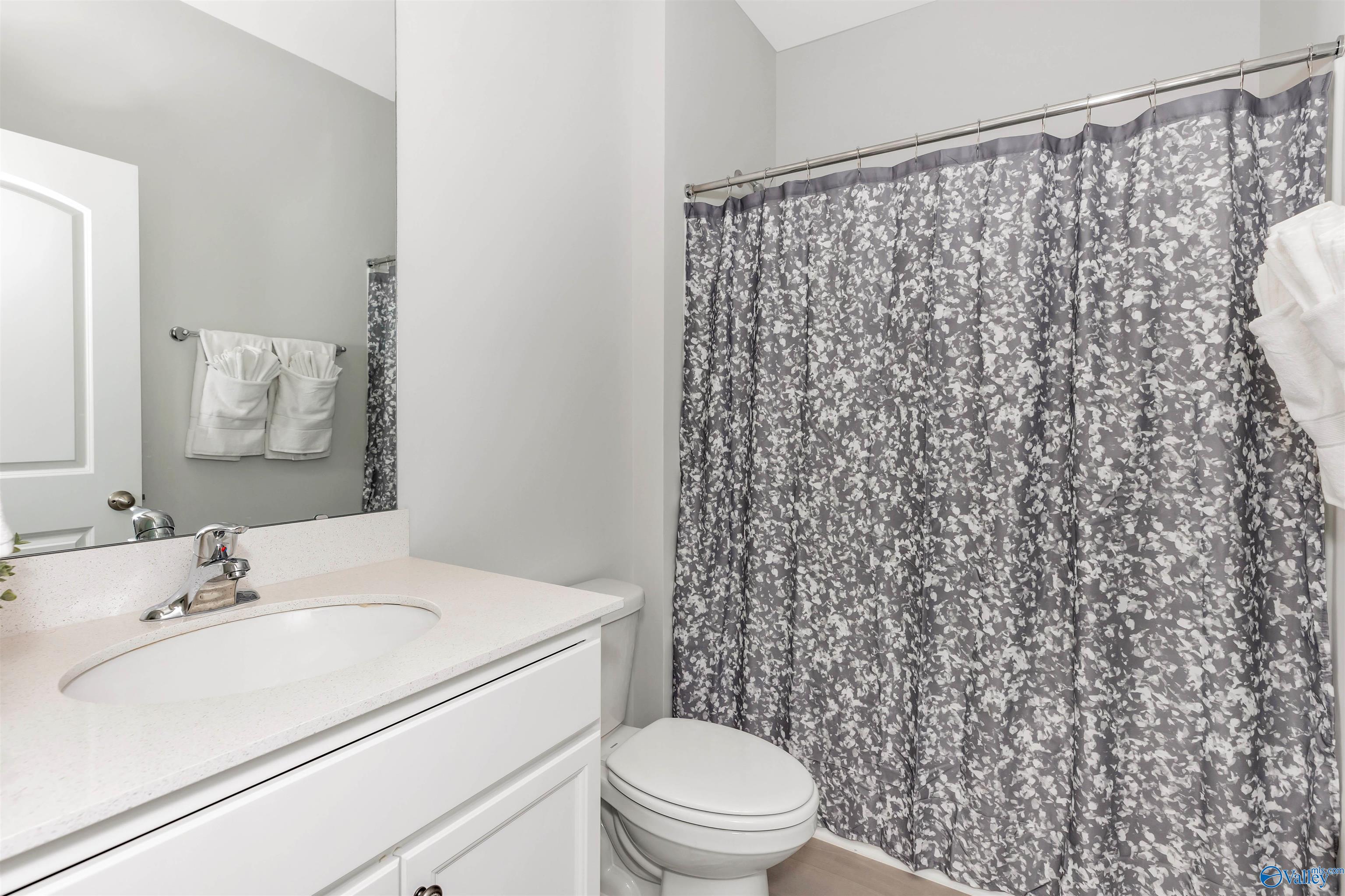 28376 Saddle Springs Drive NW