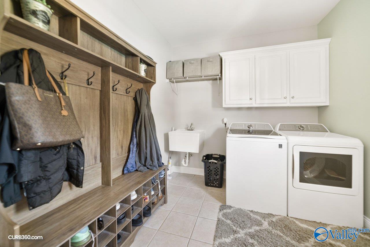 112 Wesly Clark Blvd