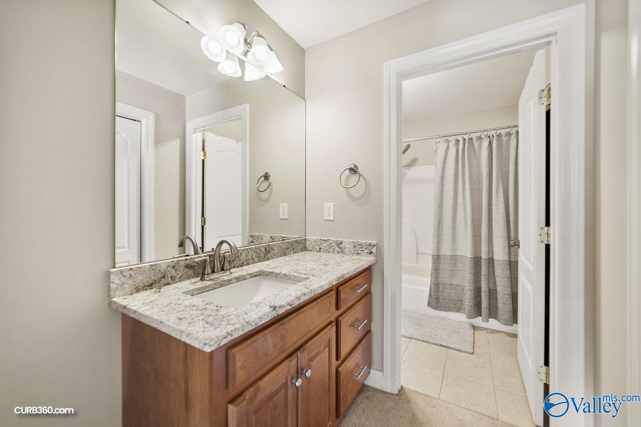 112 Wesly Clark Blvd