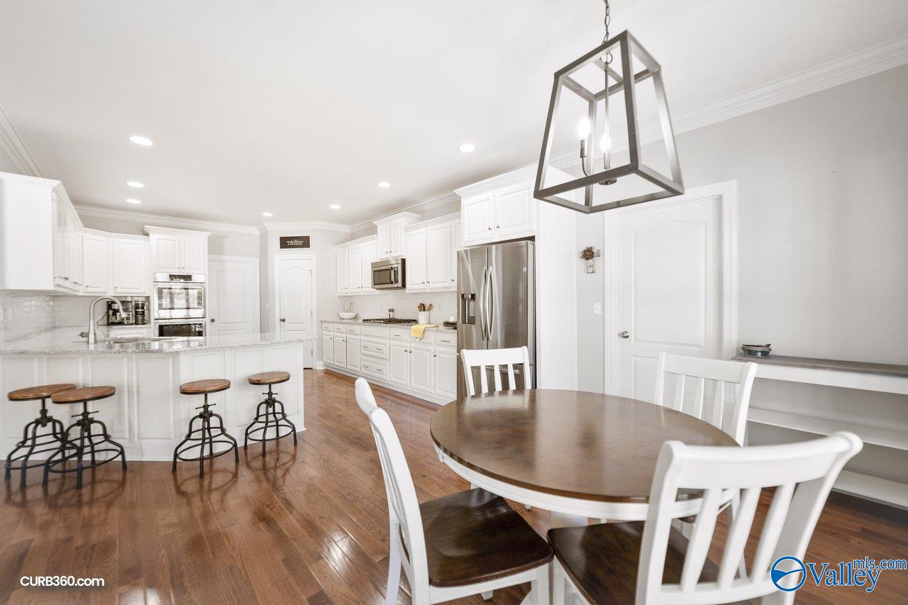 112 Wesly Clark Blvd