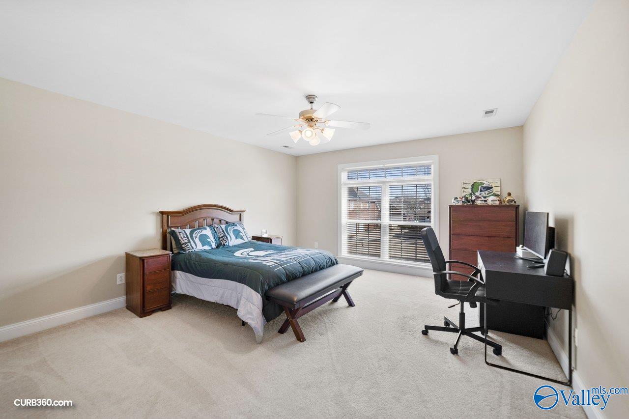 112 Wesly Clark Blvd