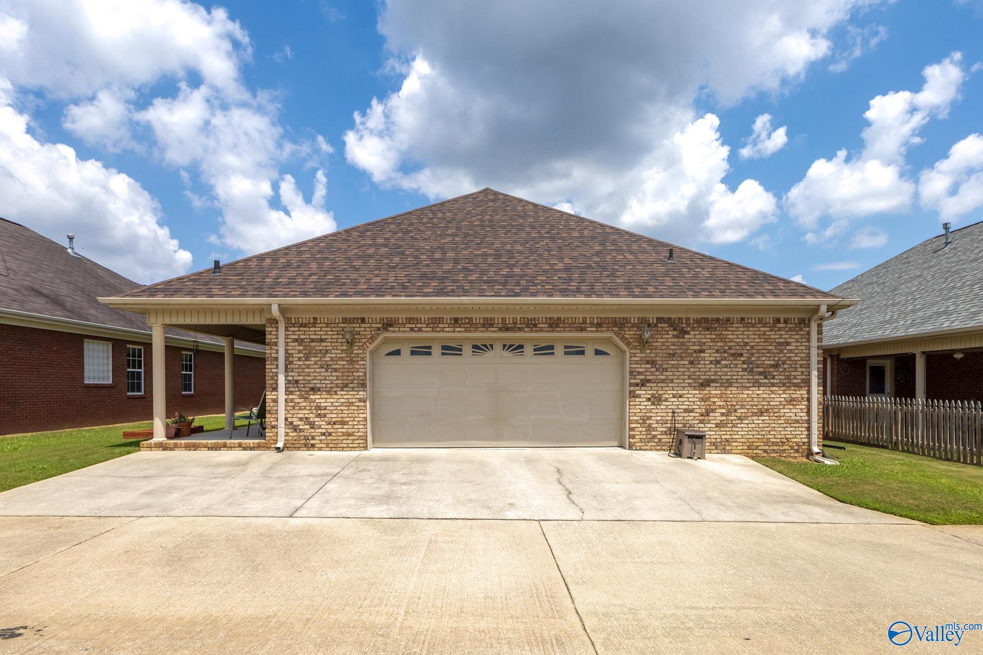 2503 Hampshire Drive SW