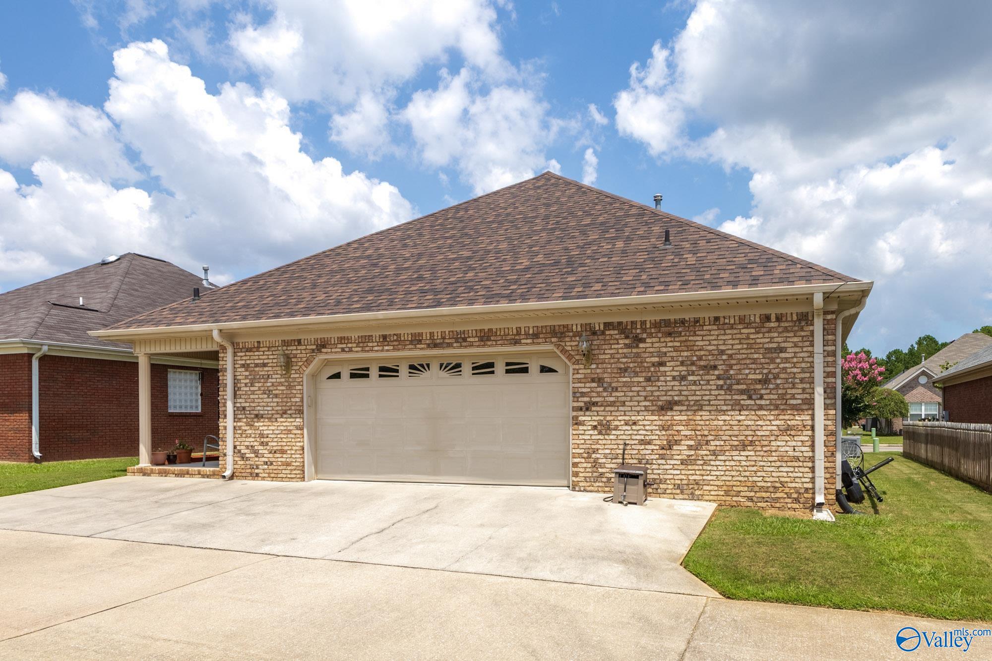 2503 Hampshire Drive SW