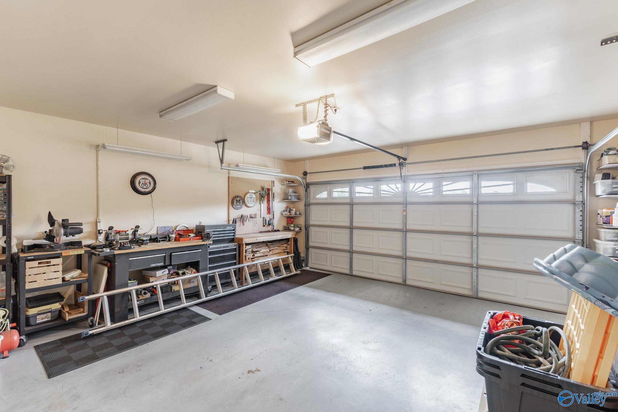 2503 Hampshire Drive SW