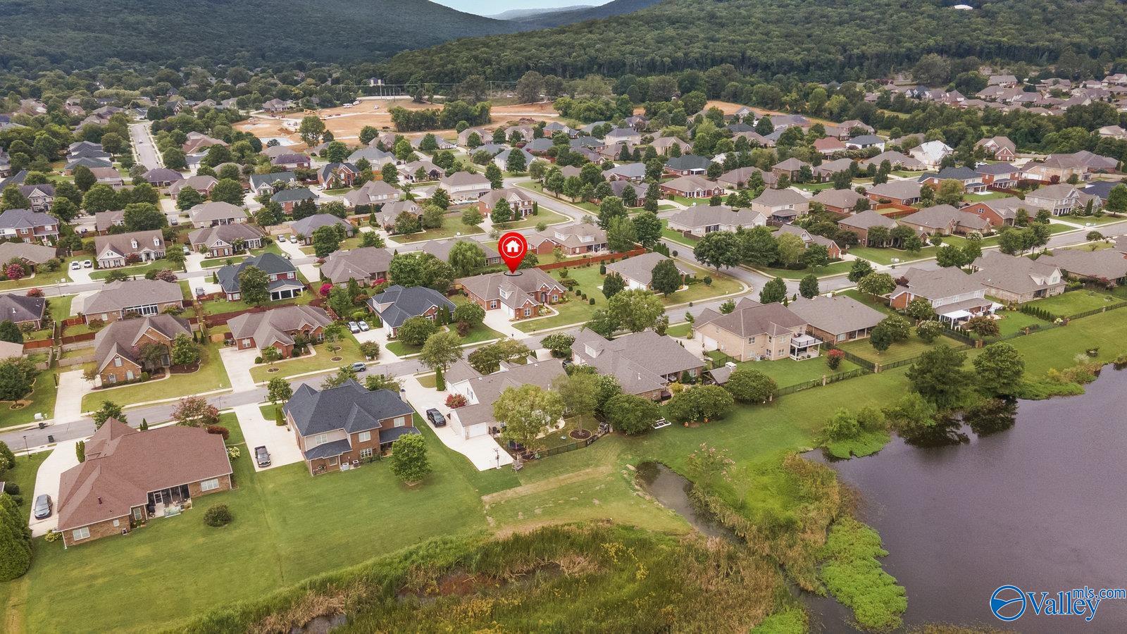 3202 Sandstone Street SE