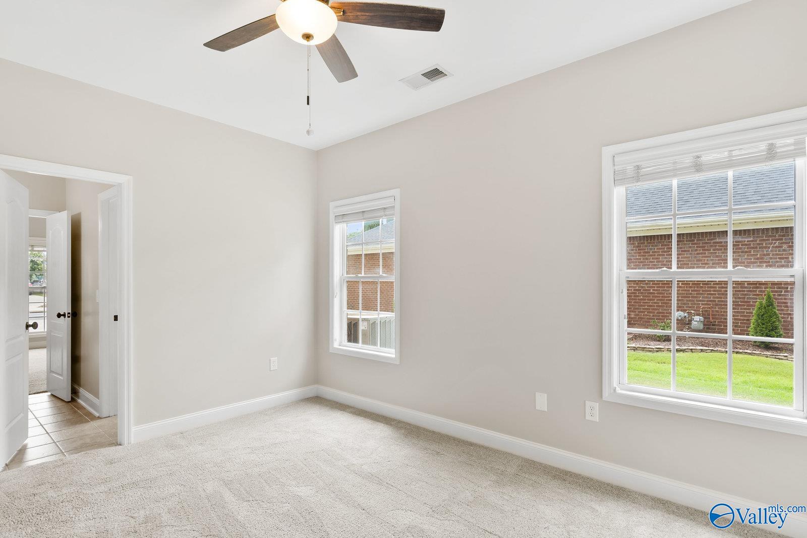 3202 Sandstone Street SE