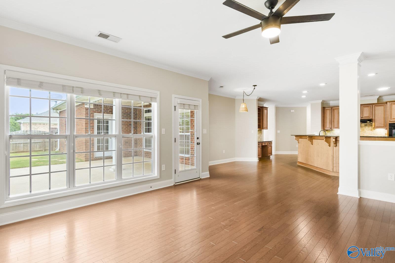 3202 Sandstone Street SE