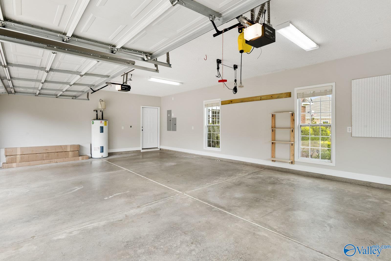 3202 Sandstone Street SE