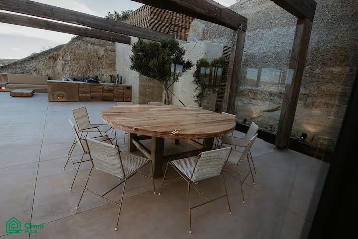 Casa Uno Cuatro Cuatros