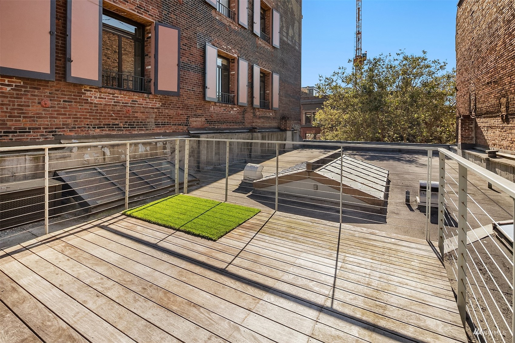 312 1st Avenue S Unit: 5
