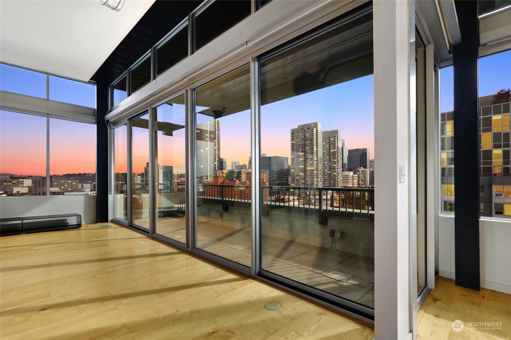 2720 3rd Avenue Unit: PH 4