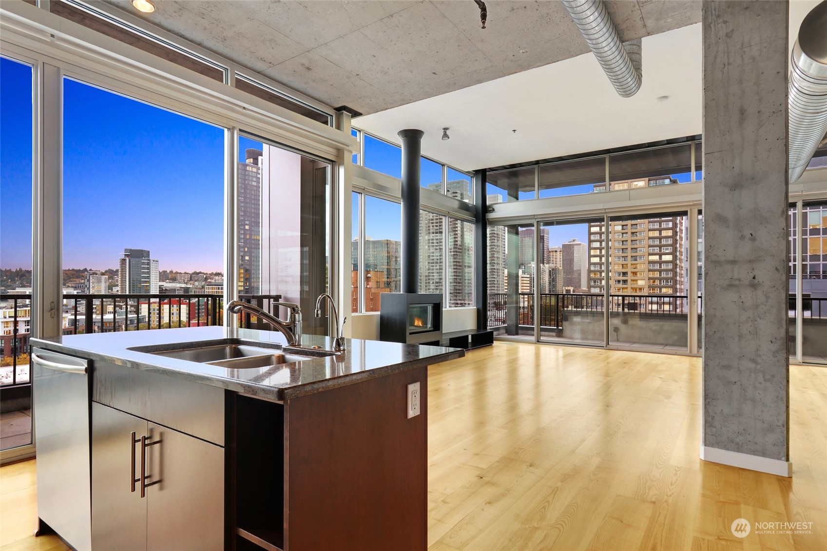 2720 3rd Avenue Unit: PH 4