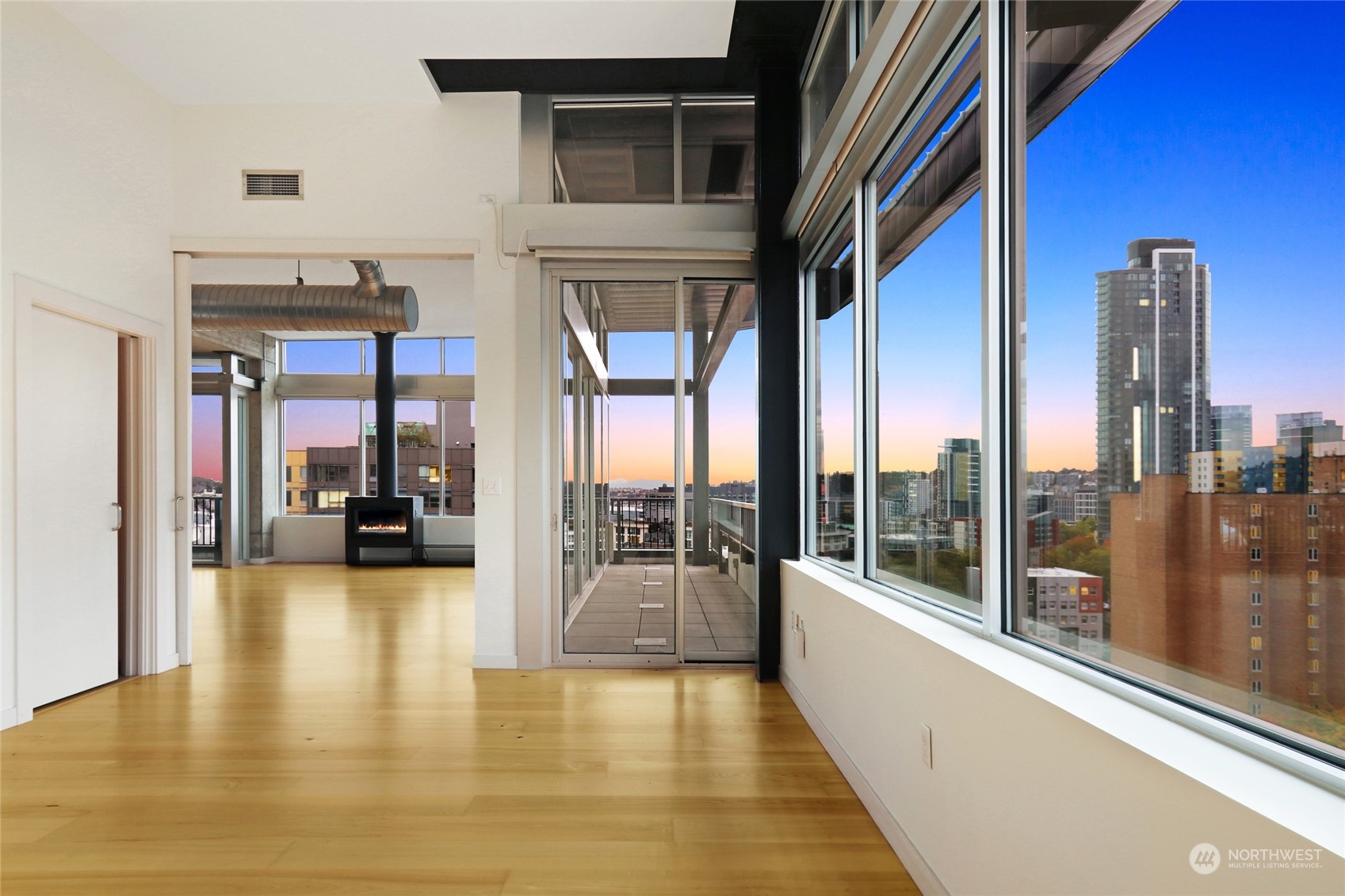 2720 3rd Avenue Unit: PH 4