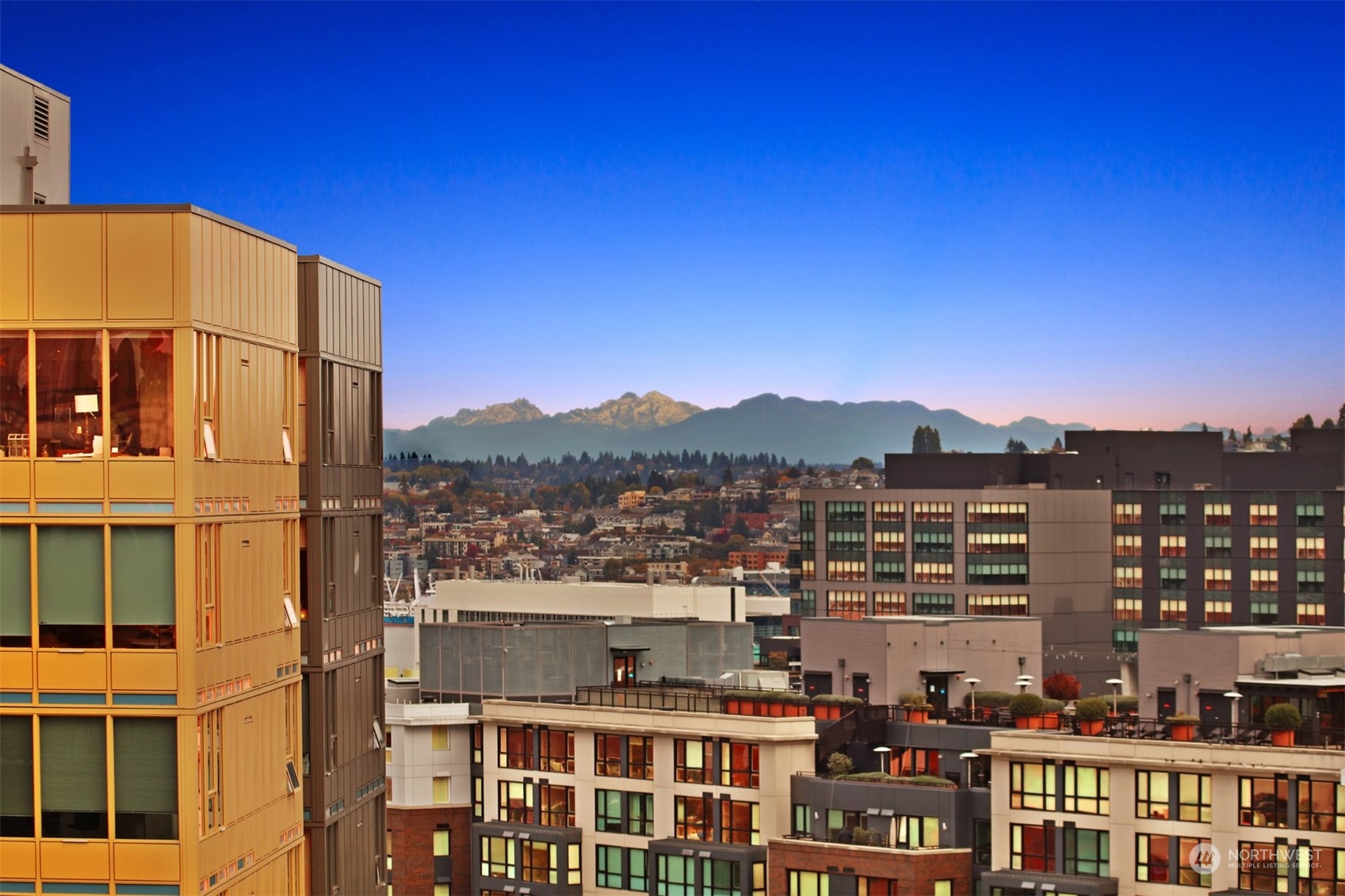 2720 3rd Avenue Unit: PH 4