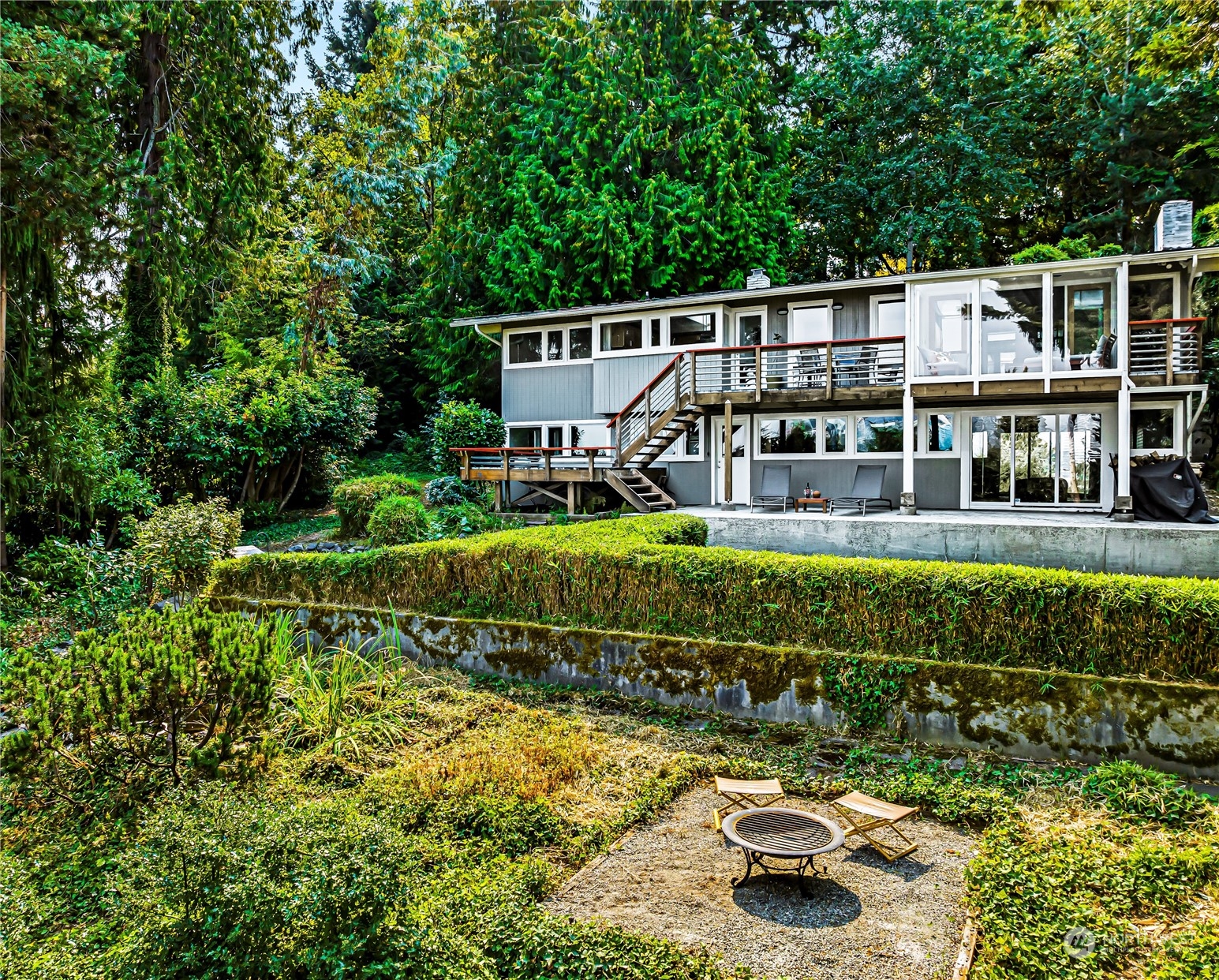 404 Detwiller Lane