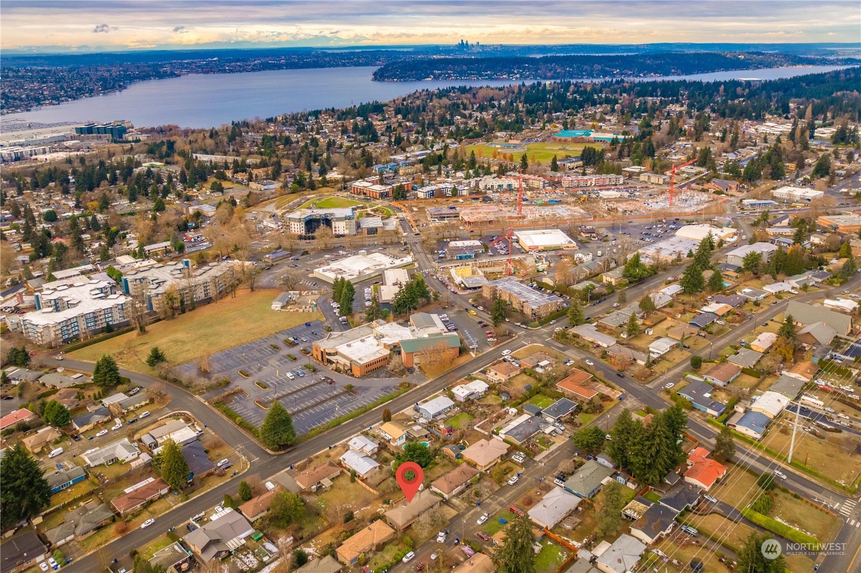 905 Lynnwood Avenue NE