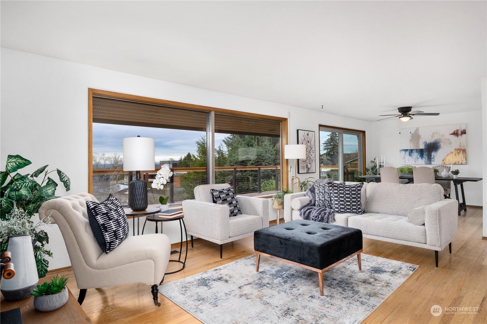 905 Lynnwood Avenue NE