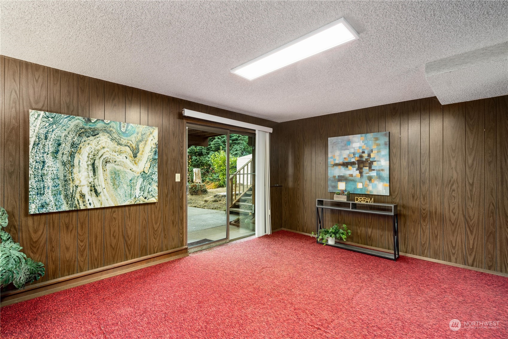 905 Lynnwood Avenue NE