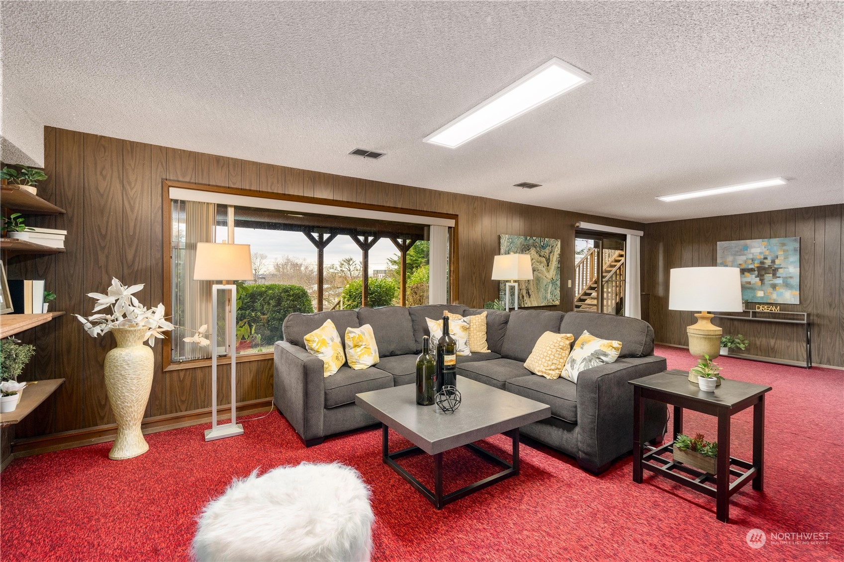 905 Lynnwood Avenue NE