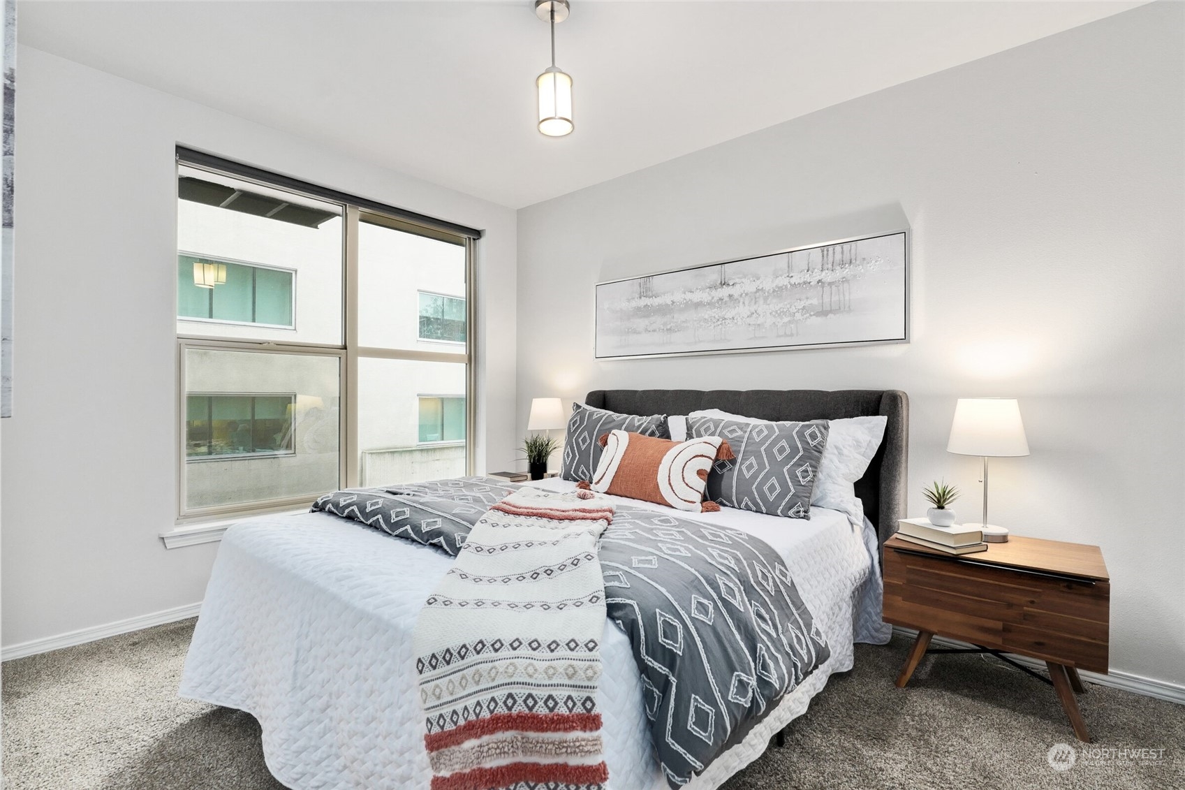 1323 Boren Avenue Unit: 214