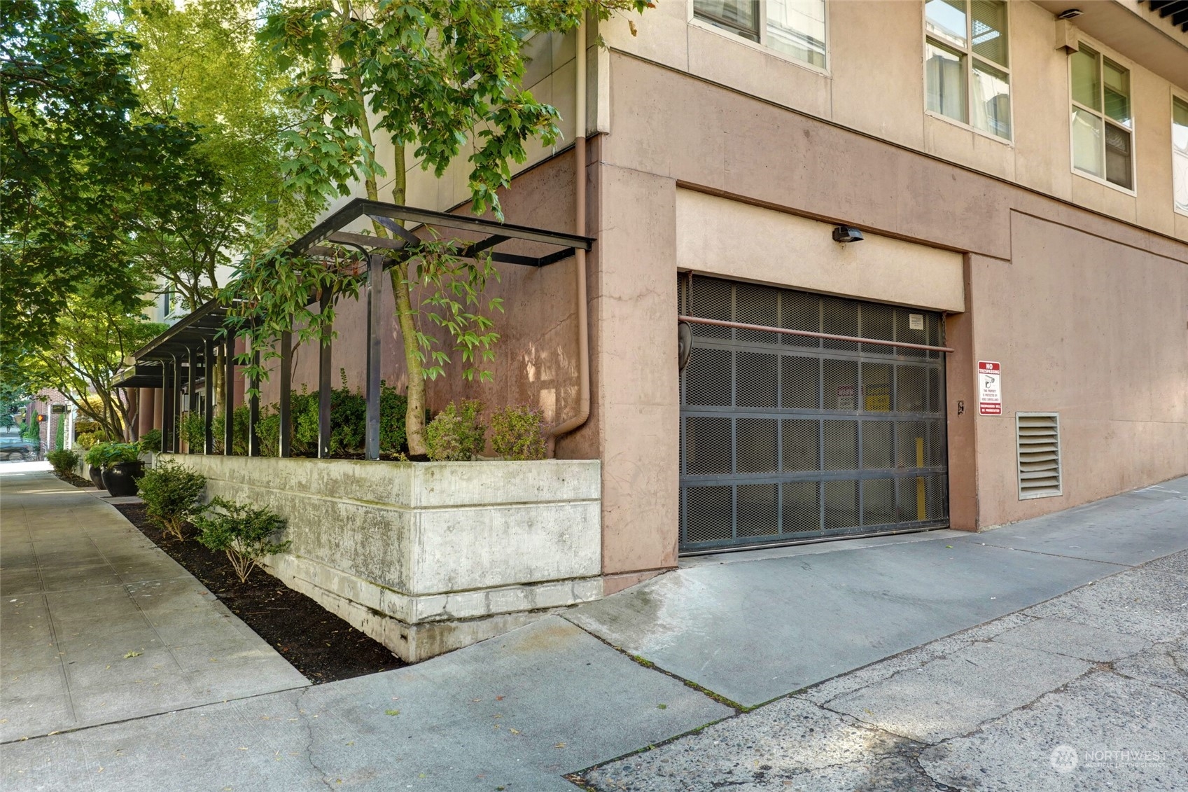 1323 Boren Avenue Unit: 214