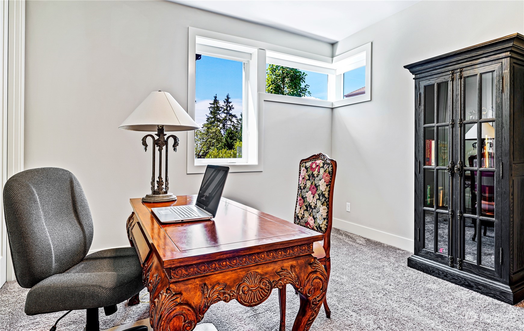 11128 78th Court NE