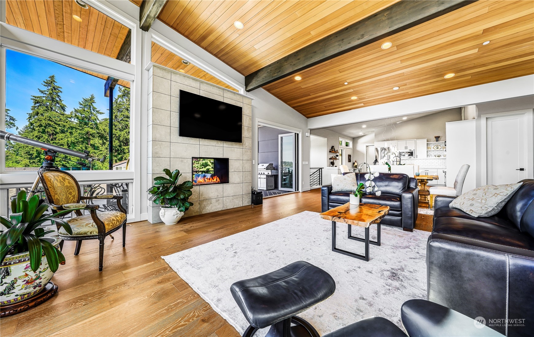 11128 78th Court NE